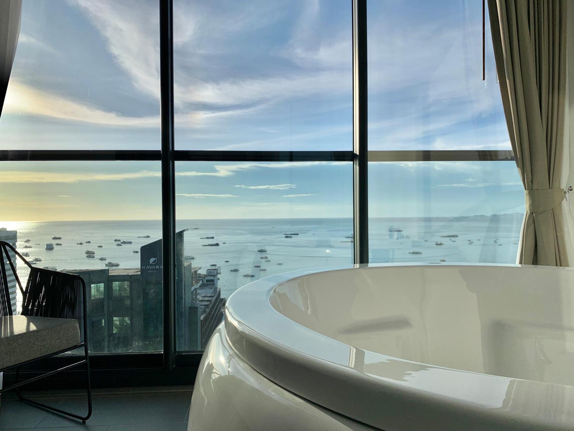 Edge Pty Luxury Front Seaview 2bedroom